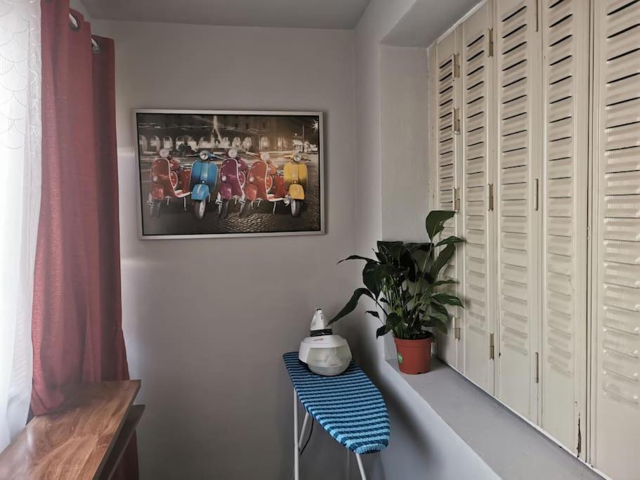 Appartement Meubles A Villeurbanne Lyon Esterno foto